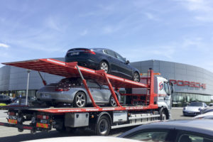 Remorquage de véhicules de luxe